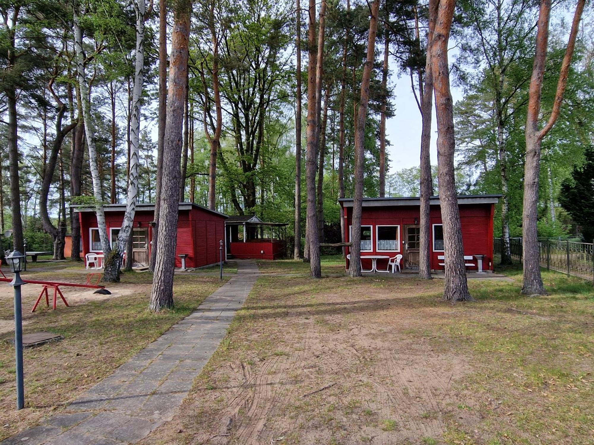 Ferienanlage "Am Sidowsee" Himmelpfort Exterior photo